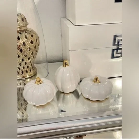 White Ceramic Autumn Pumpkins SET OF 3 Set With Gold Accent/Brand NEW In The Box - Picture 3 of 5